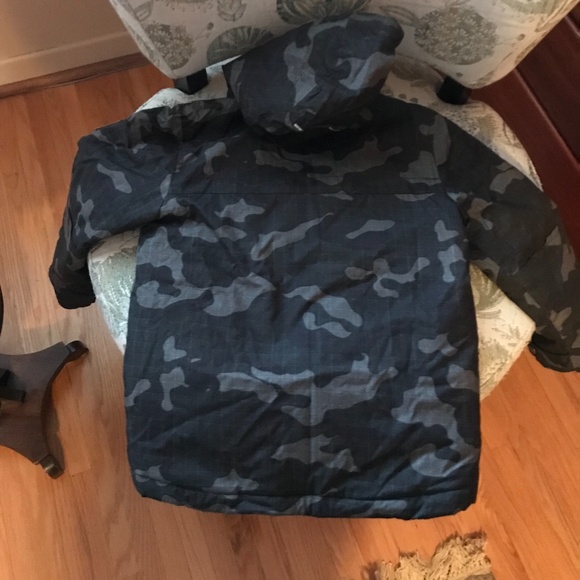 Columbia Youth Hooded Winter Coat - Omni-Heat Technology - Picture 3 of 7